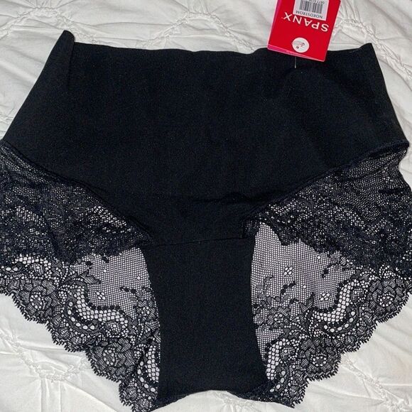 SPANX Undie-tectable® Lace Hi-Hipster Panty New Size Small Black - Picture 4 of 6